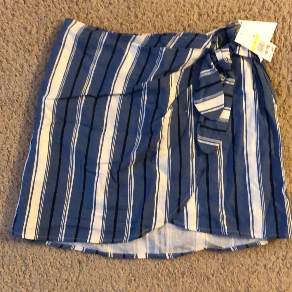 NWT Lost + Wander Linen Side Tie Skirt